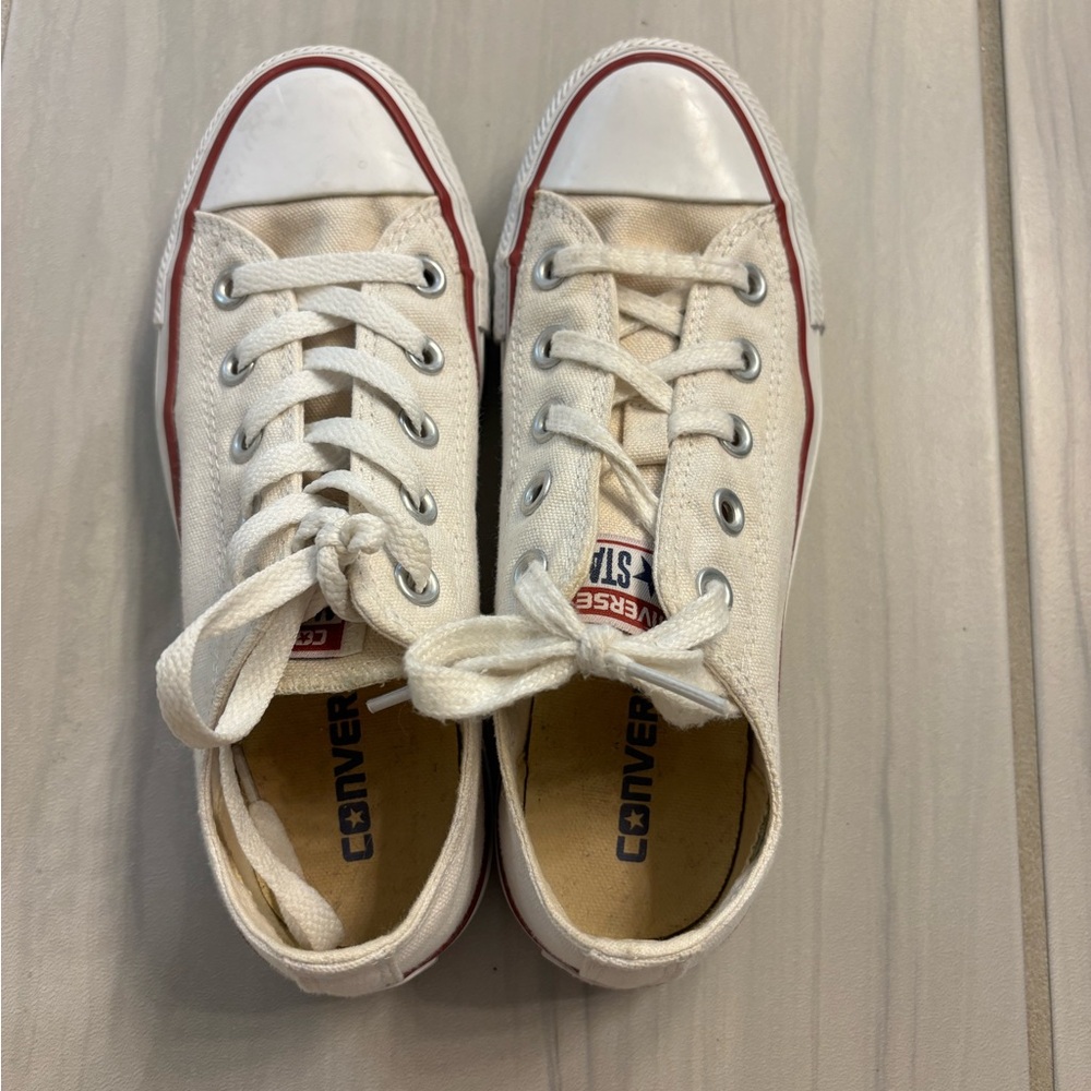 Women’s converse all star size 5